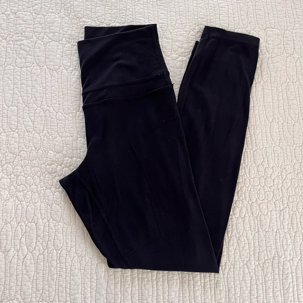 Original Lululemon Aligns Black High-Waisted Leggings